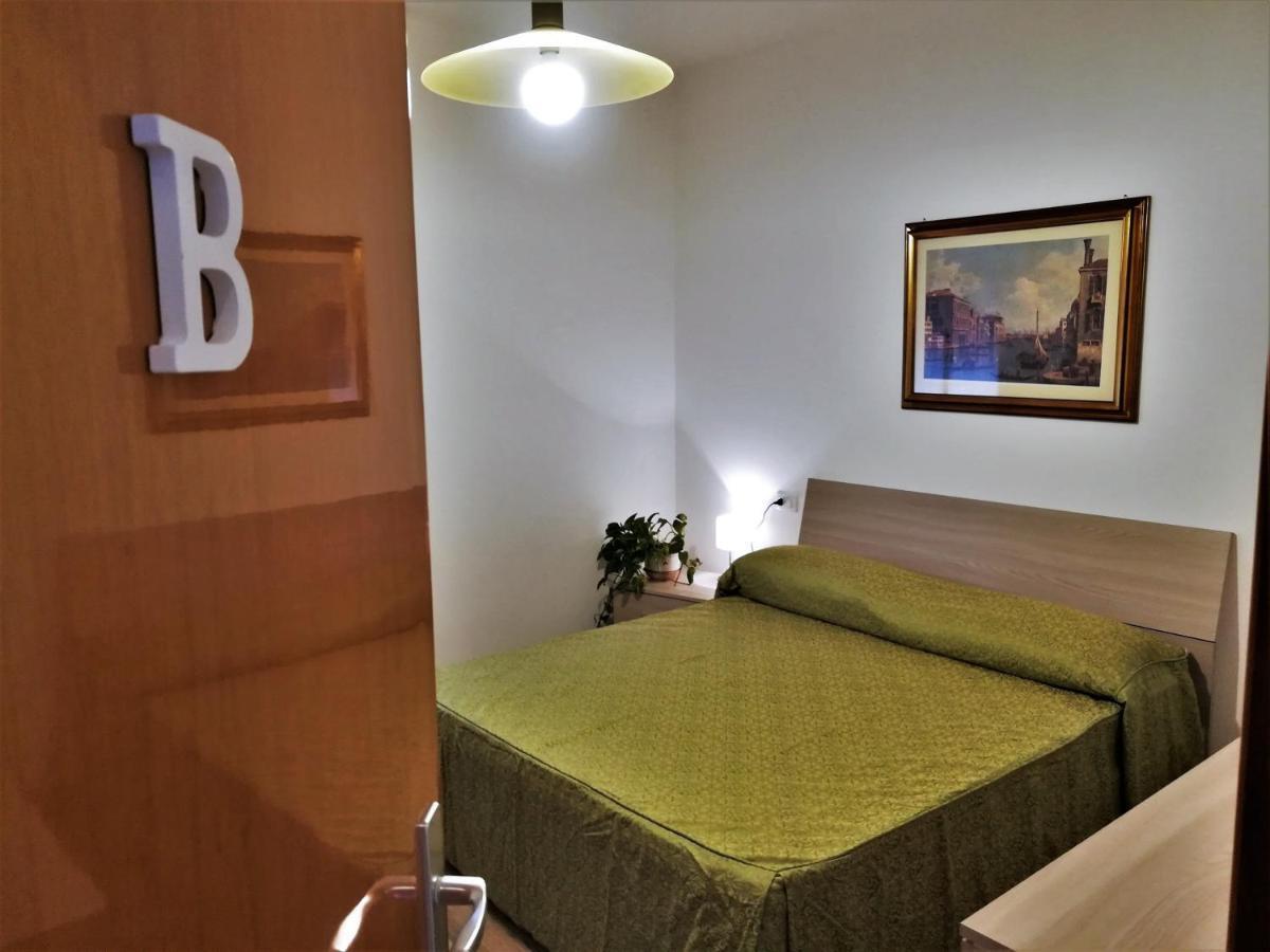 Appartamento Le Barche เมสเตร ห้อง รูปภาพ